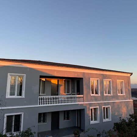 Guest House T&N كوتايسي المظهر الخارجي الصورة