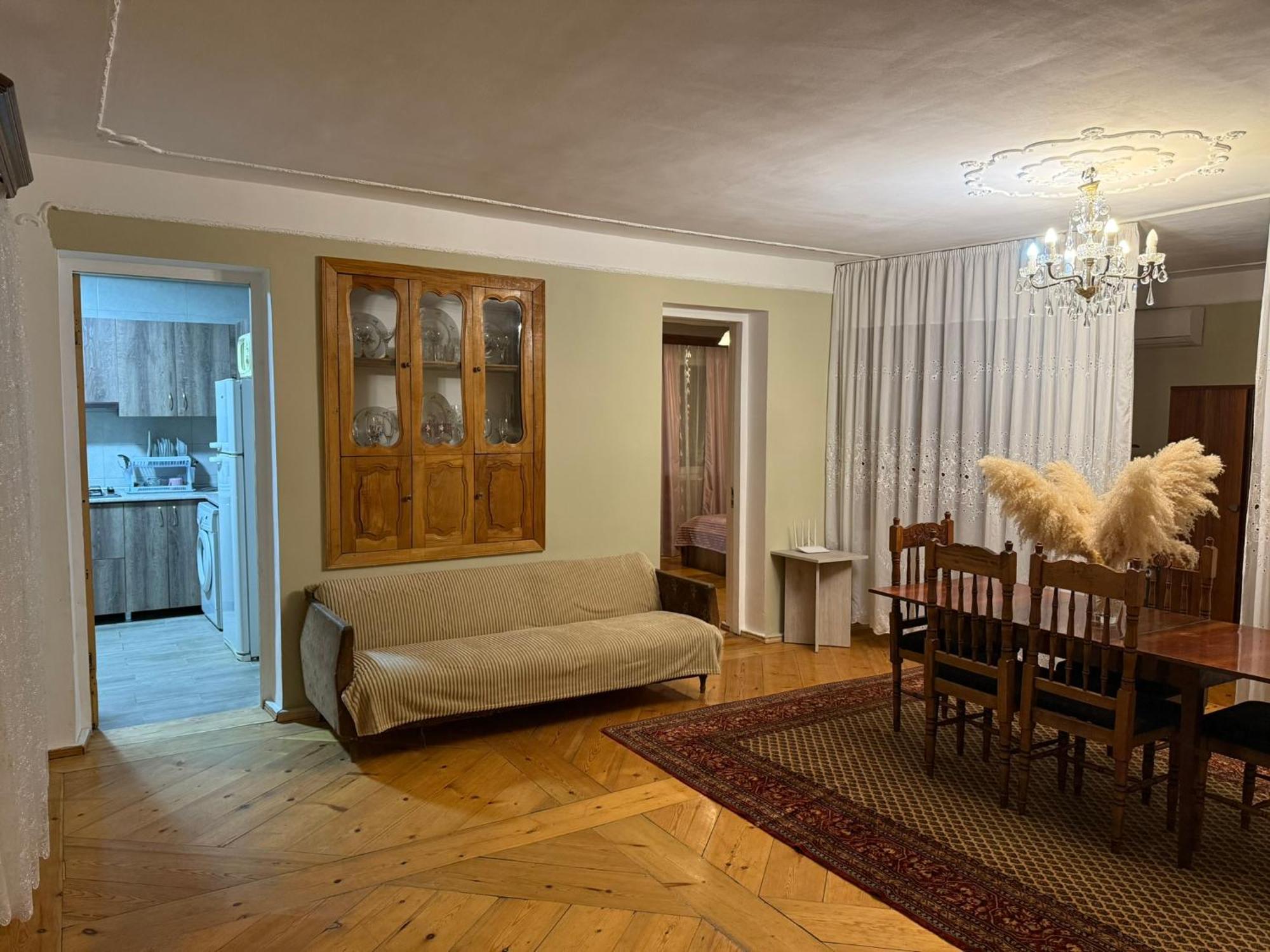 Guest House T&N كوتايسي المظهر الخارجي الصورة